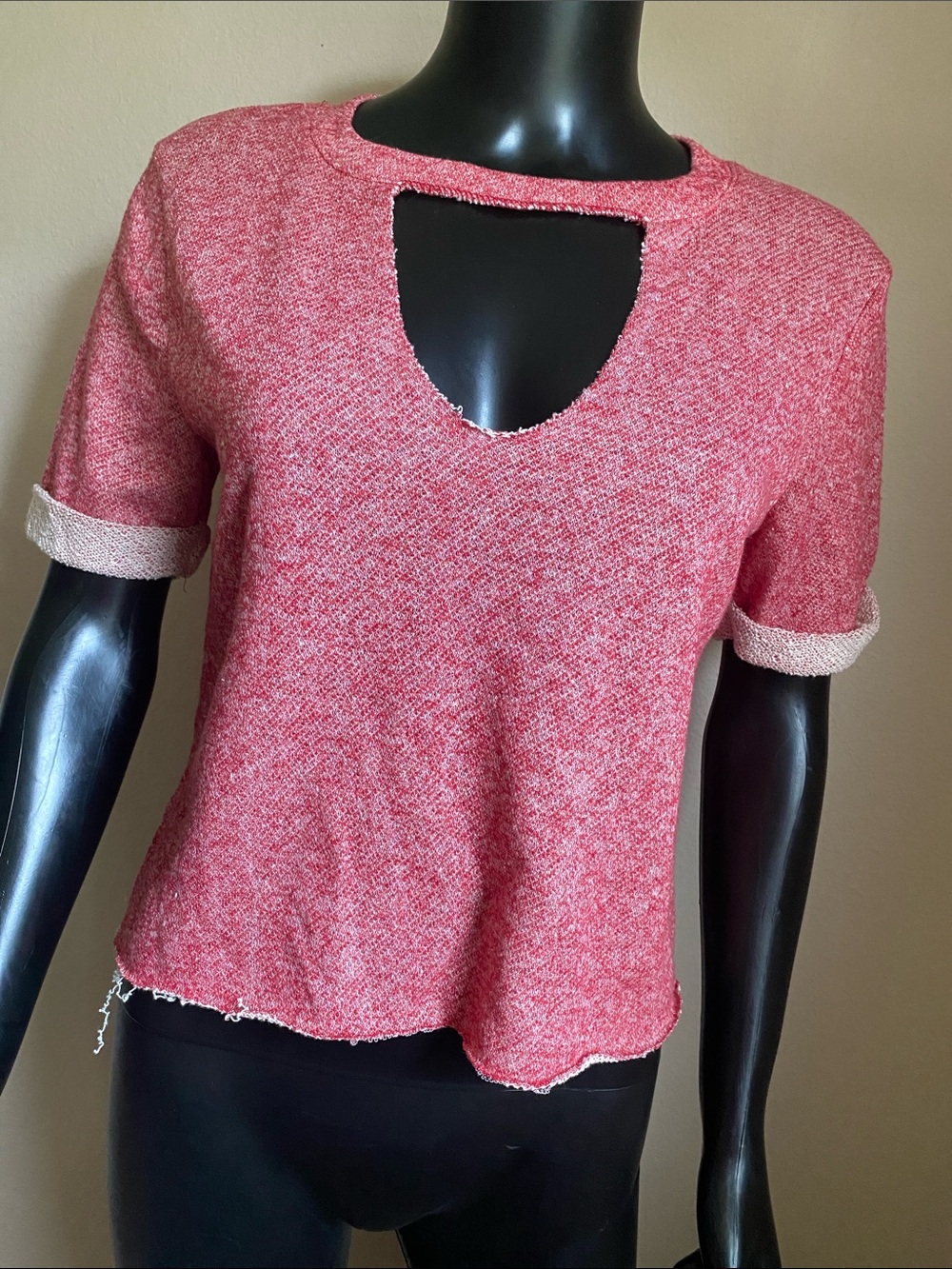 Women's Red Short-Sleeve Cutout Crop Top - Picture 1 of 10